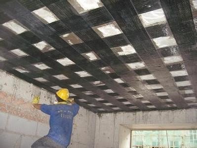 碳纤维加固与粘钢加固二种工程施工方式对比